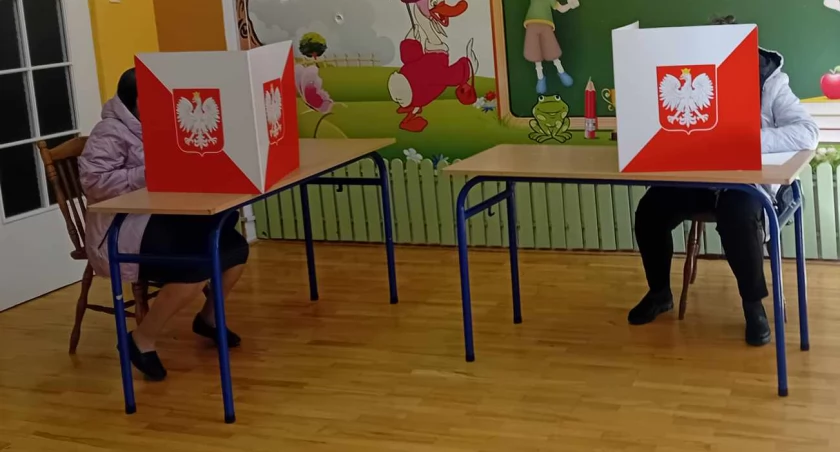 Podział mandatów w Radzie powiatu skarżyskiego. PiS wygrywa, ale...