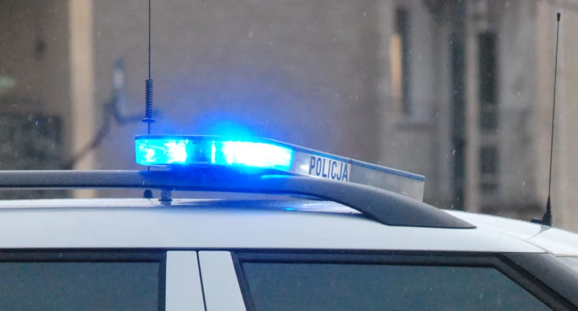 Pijana mieszkanka powiatu skarżyskiego zagrożeniem na drodze. Doprowadziła do zderzenia