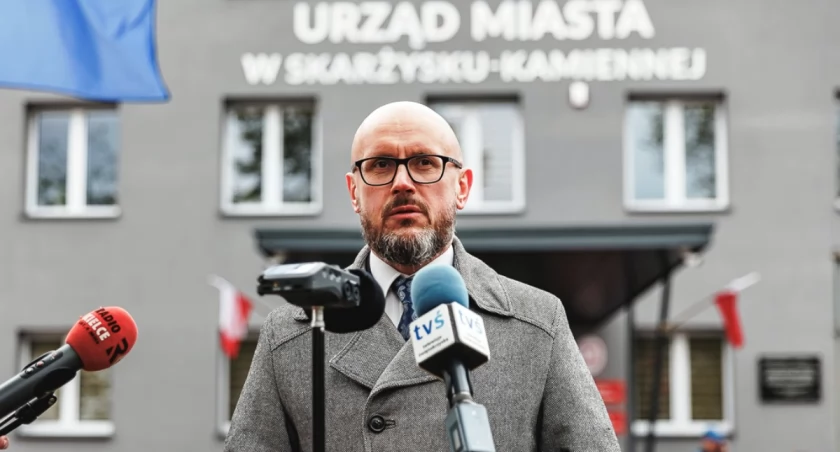  Chcemy dokonywać zmian nie rewolucyjnie, ale ewolucyjnie. Pierwsza konferencja prezydenta elekta Arkadiusza Boguckiego