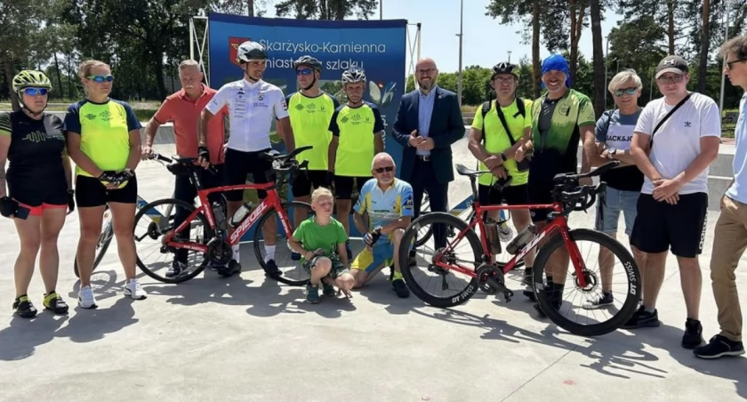 Ultrakolarz w Skarżysku. Krzysztof Fechner chce pokonać 10 tys. kilometrów na rowerze