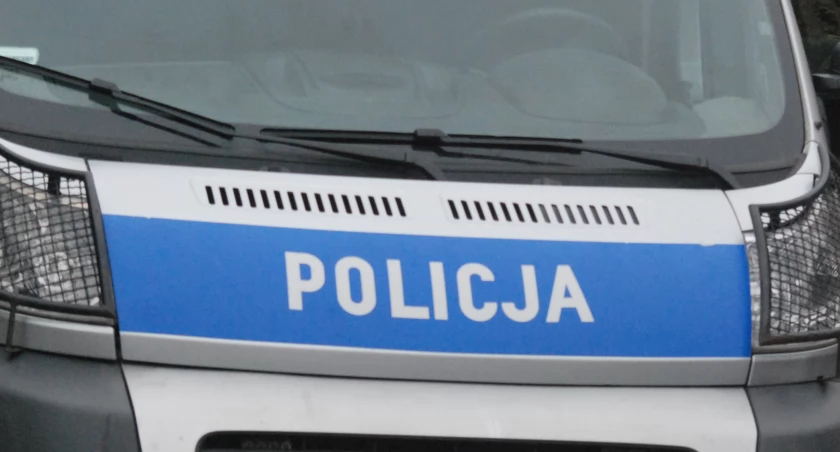 Tragiczny wypadek na torach w Skarżysku-Kamiennej. Pociąg towarowy potrącił mężczyznę