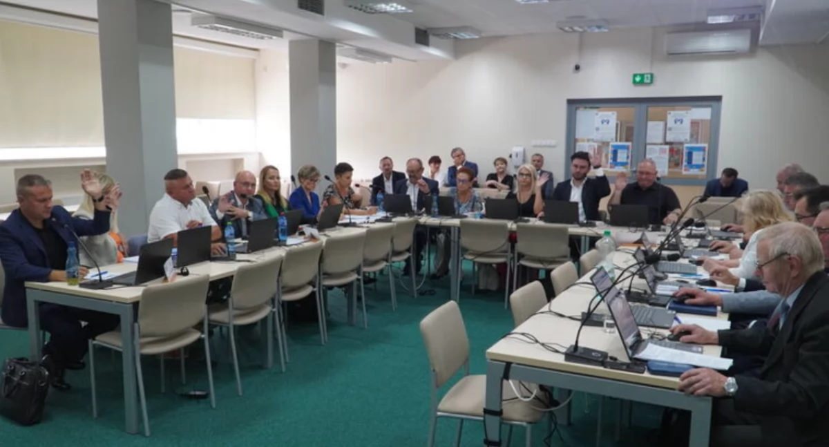 Radni powiatu obradowali na IV w kadencji sesji. Powołali skład Rady Społecznej przy Zespole Opieki Zdrowotnej w Skarżysku-Kamiennej