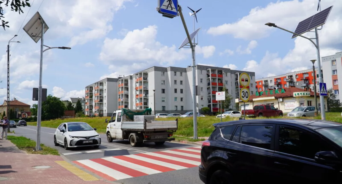 Powiat Skarżyski zakończył przebudowę przejścia dla pieszych na ul. Żeromskiego w Skarżysku. Inwestycja została odebrana i oddana do użytku