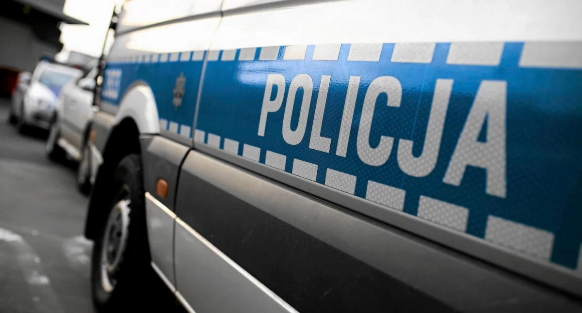Złodziej działał pod osłoną nocy. Ze skweru w Skarżysku-Kamiennej zniknęły ławki