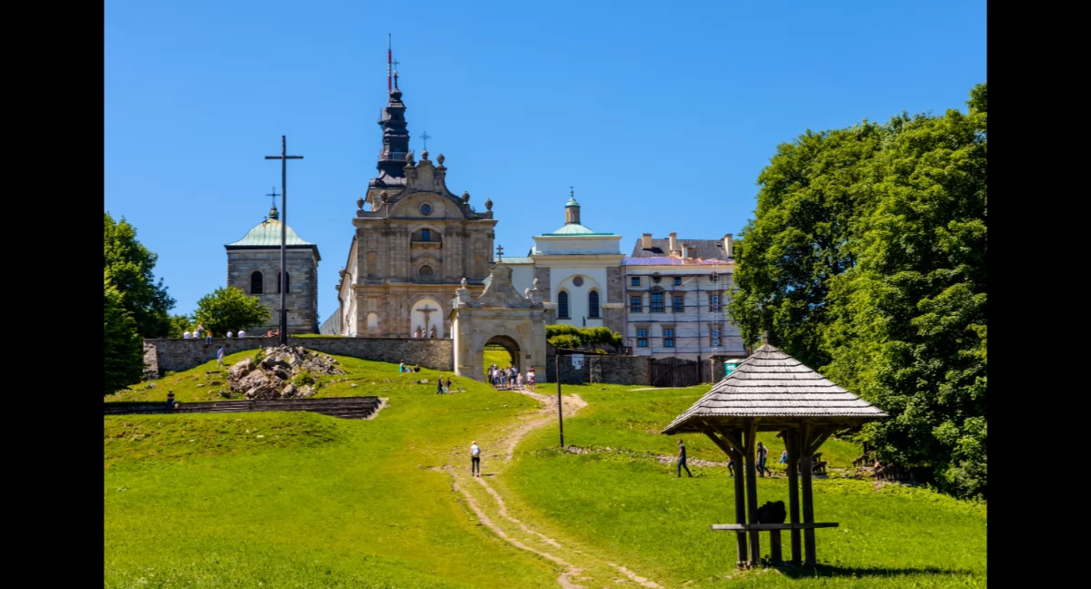 Góry Świętokrzyskie. Top atrakcje na jednodniowy pobyt poza domem