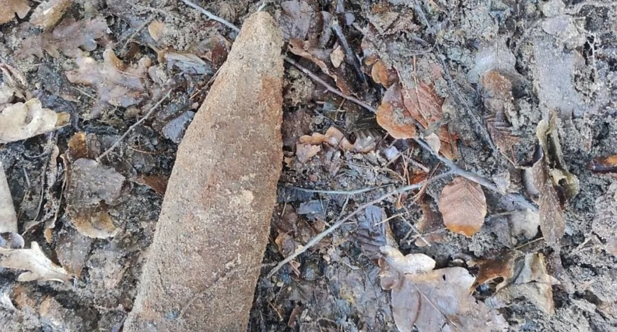 Niewybuchy z II wojny światowej w powiecie skarżyskim. Artyleryjskie pociski nad zalewem Rejów