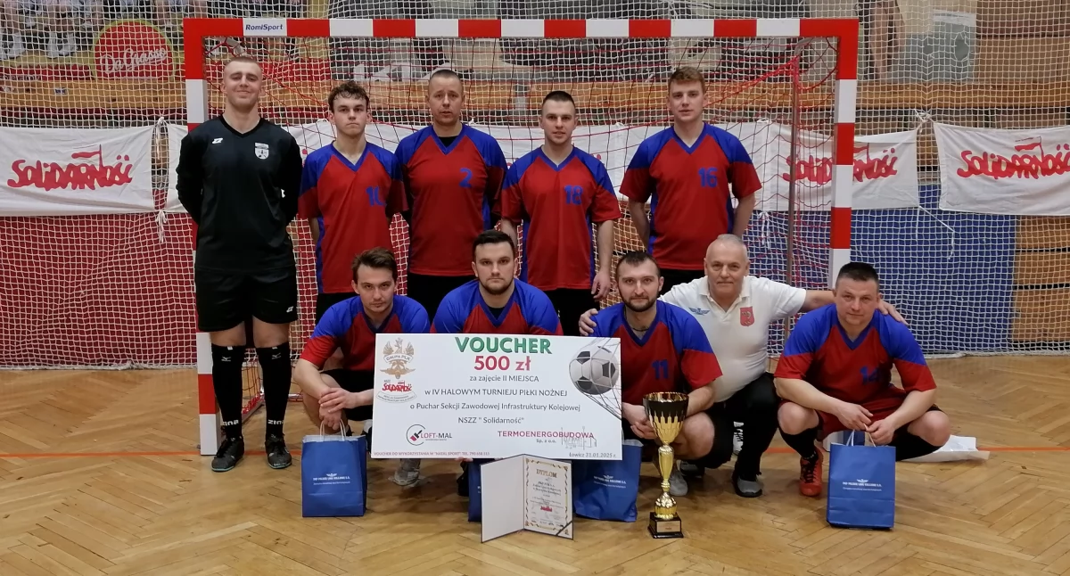 Skarżyscy kolejarze na podium  w IV turnieju halowym piłki nożnej o Puchar Sekcji Zawodowej Infrastruktury Kolejowej NSZZ 