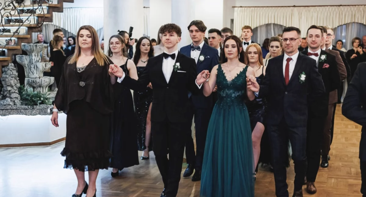 Maturzyści Zespołu Szkół Technicznych bawili się na studniówce 