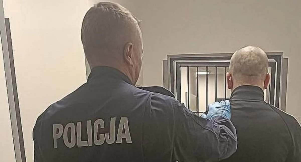 Skarżyscy policjanci zatrzymali pięciu poszukiwanych mężczyzn. Kto nie stosował się do sądowego wyroku?