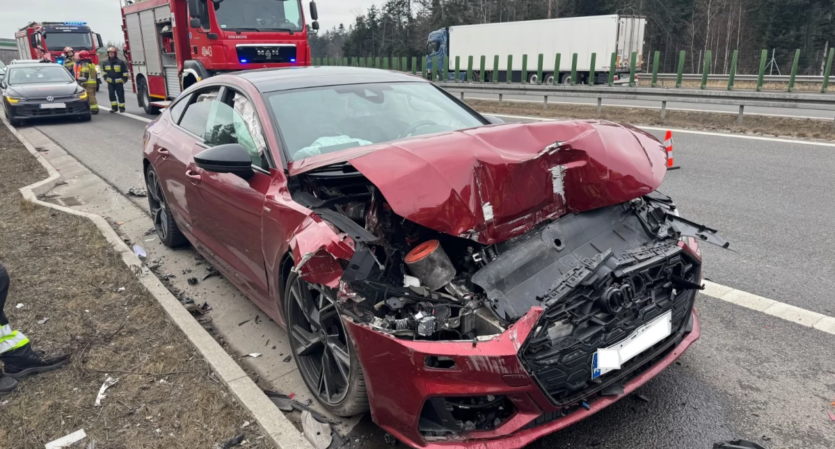 Wypadek na S-7 między Skarżyskiem-Zachód a Skarżyskiem-Północ. Jedna osoba ranna
