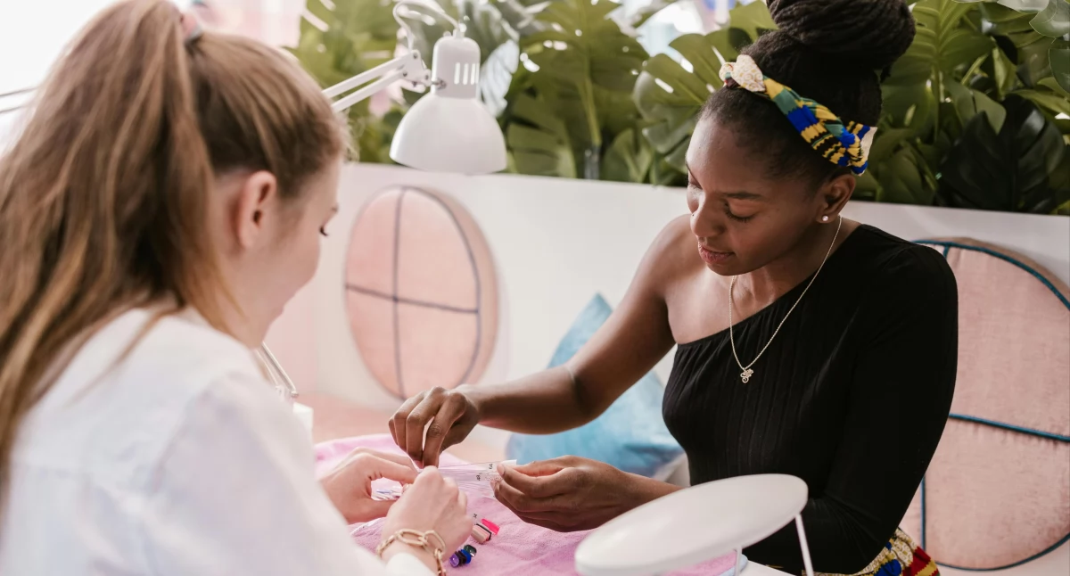 Co wyróżnia najlepszy salon kosmetyczny w Kielcach na tle konkurencji?