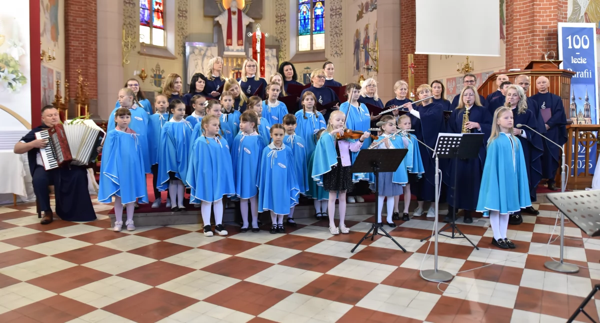 Koncert Chórów w 100. rocznicę Parafii Najświętszego Serca Jezusowego w Skarżysku-Kamiennej