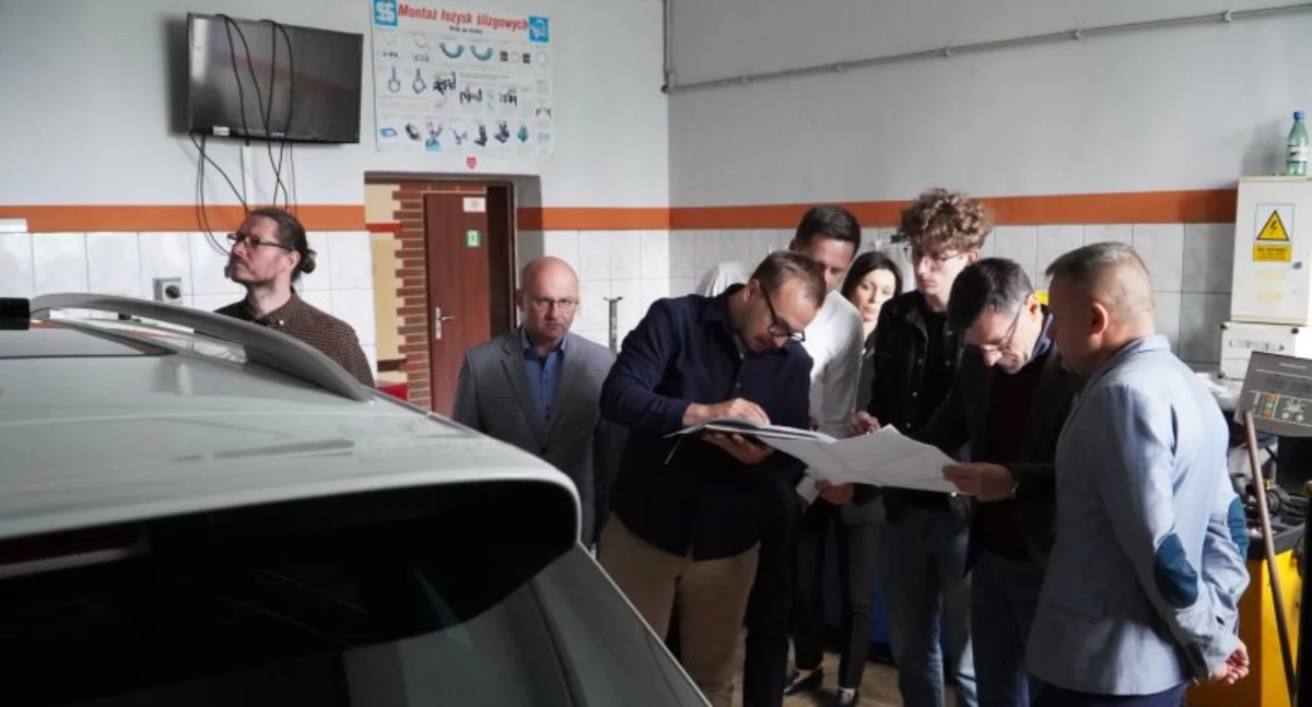 Powiat Skarżyski przygotowuje się do modernizacji Centrum Kształcenia Zawodowego – spotkanie robocze na terenie inwestycji