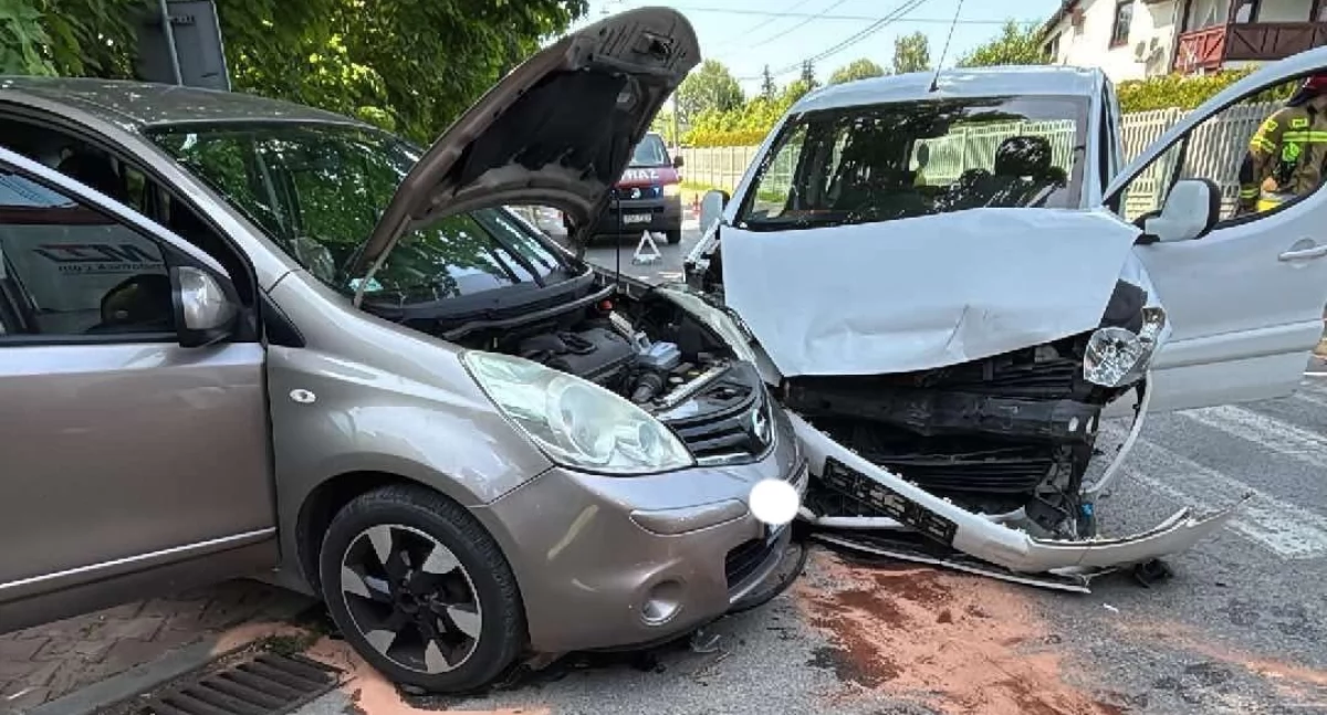 Wypadek w Suchedniowie. Dwie kobiety trafiły do szpitala