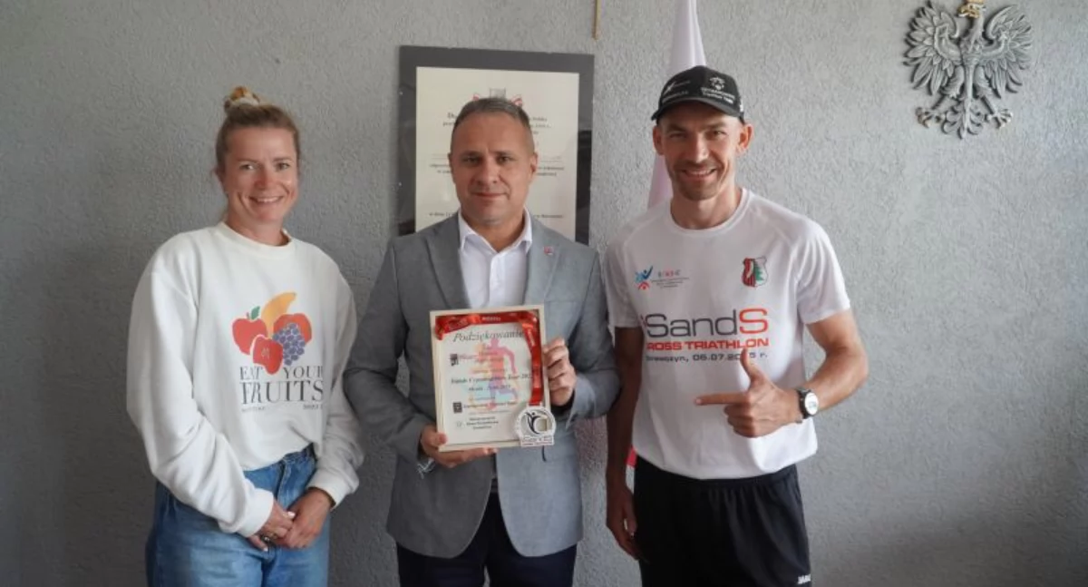 Podziękowania dla Powiatu za wspieranie sportu, kolejne triathlonowe wyzwania suchedniowianki Justyny Żołądek