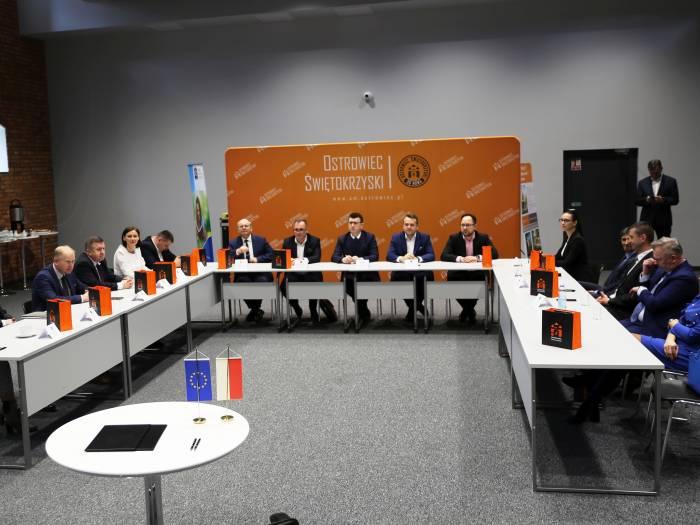 Dziesięć samorządów – w tym Skarżysko – wspólnie będzie zabiegać o pieniądze unijne
