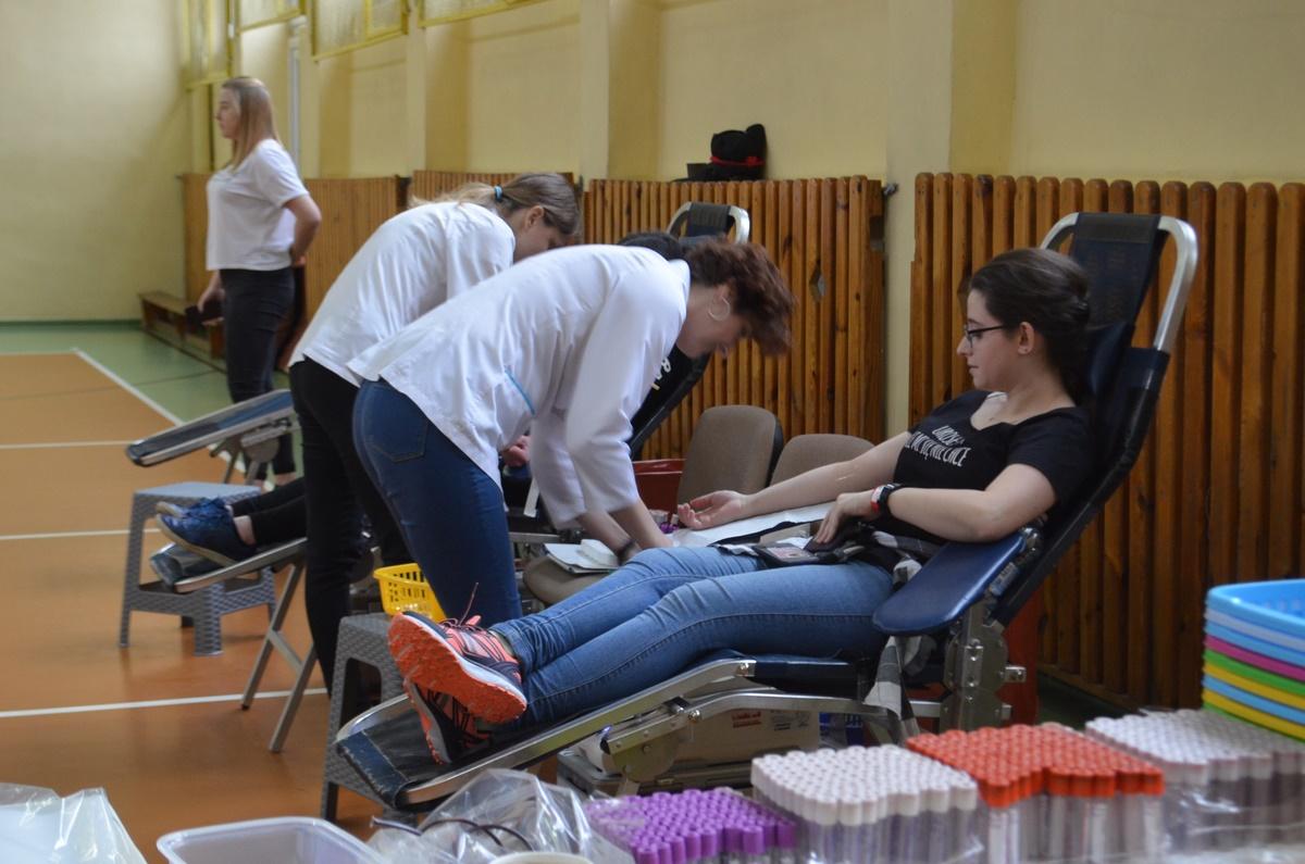 Młodzież oddała 13 litrów krwi