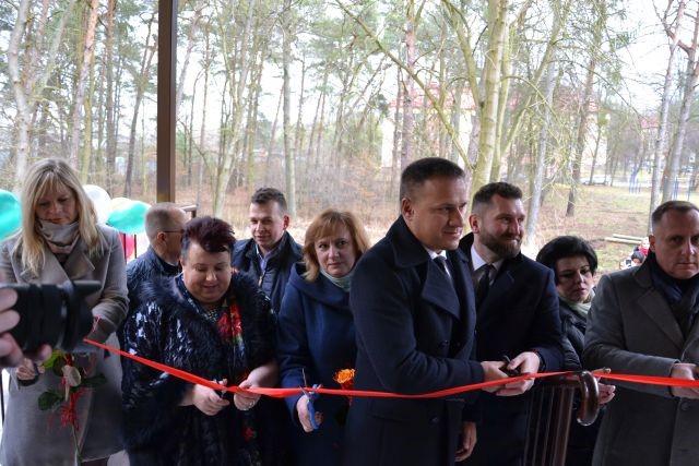 „Mają otwarte serca na potrzeby osób niepełnosprawnych”. Bursa Szkolna oddana po termomodernizacji