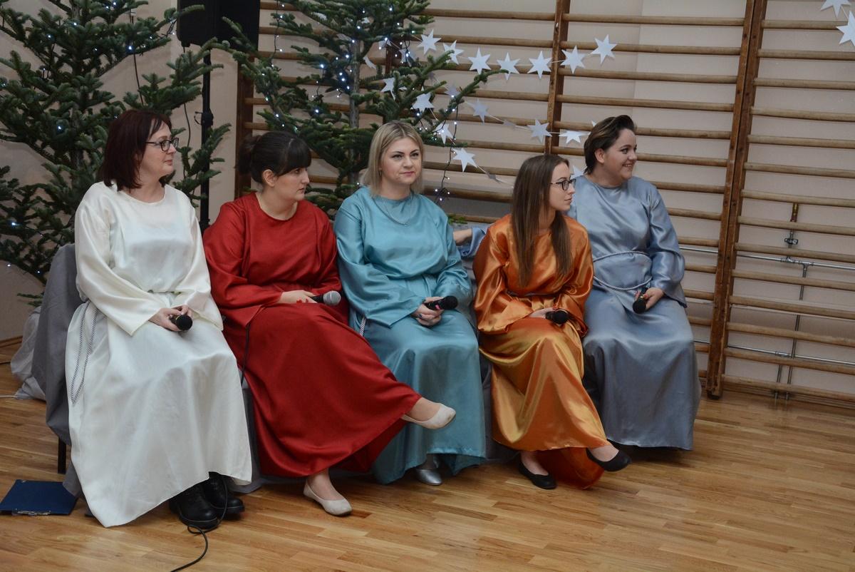Świąteczne kolędowanie w SOSW nr 2
