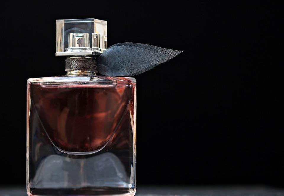 Zniknął z perfumami