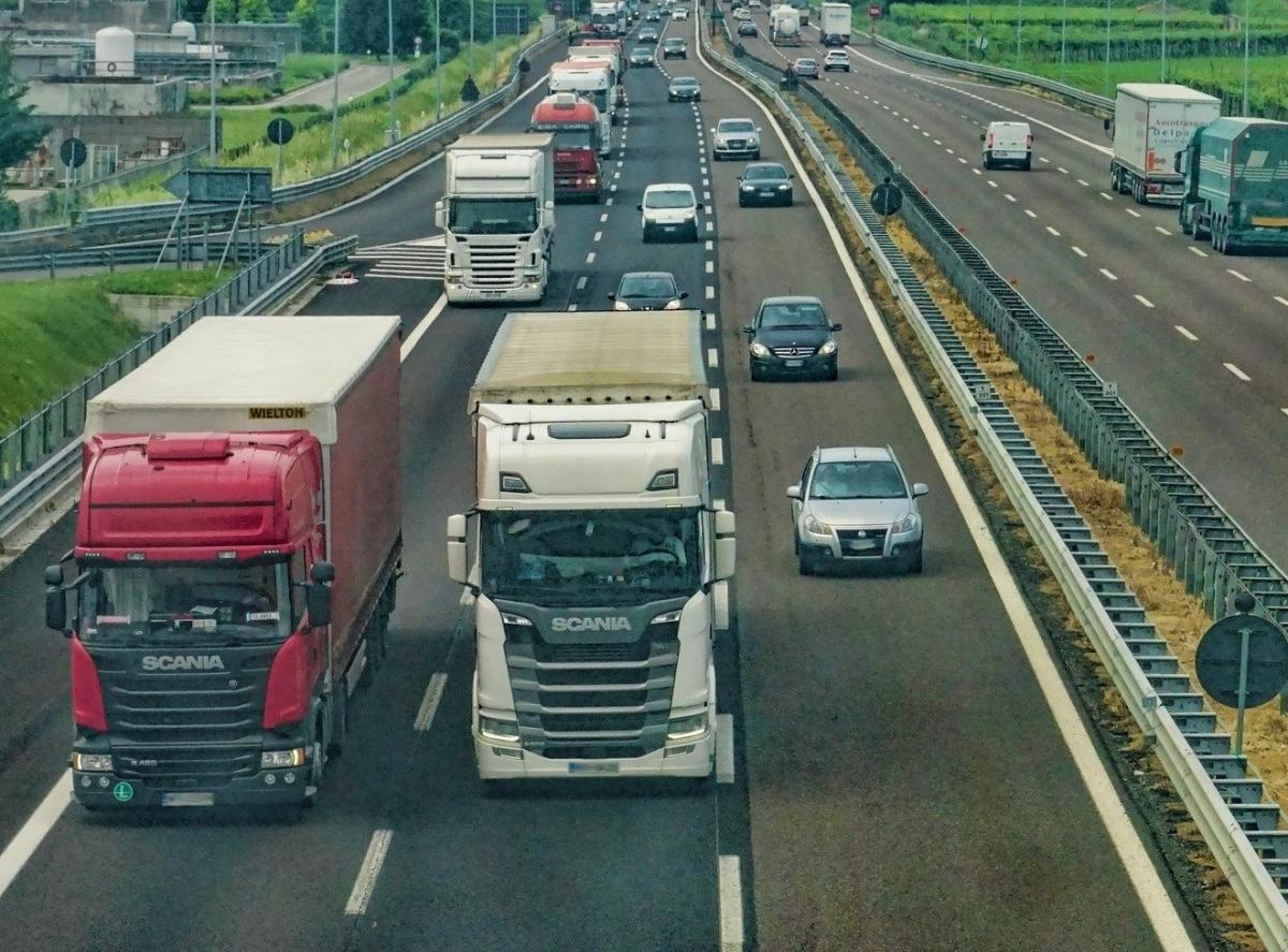 Ile jest samochodów na naszych drogach?
