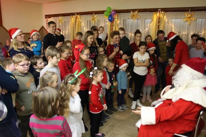Spotkanie z Mikołajem w OSP Wołów