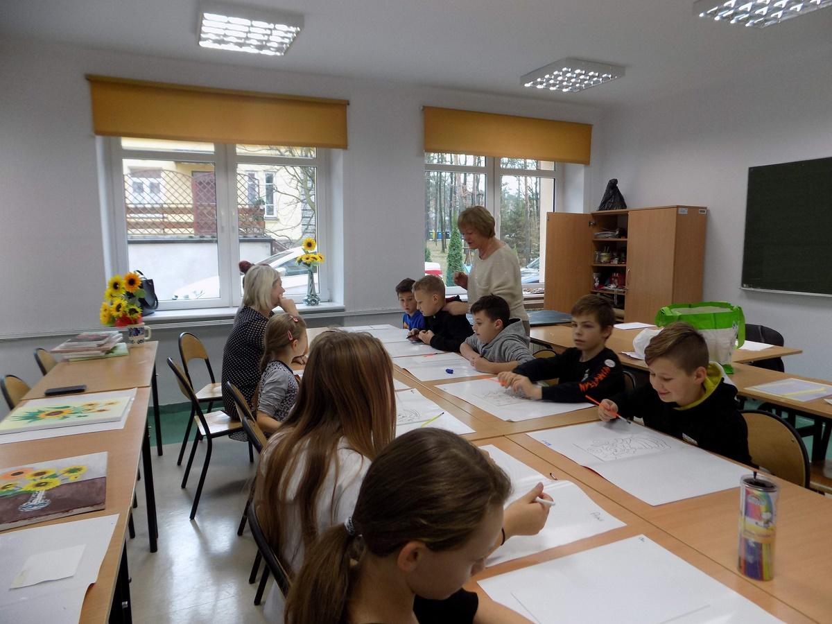 Warsztaty plastyczne w CKZiU