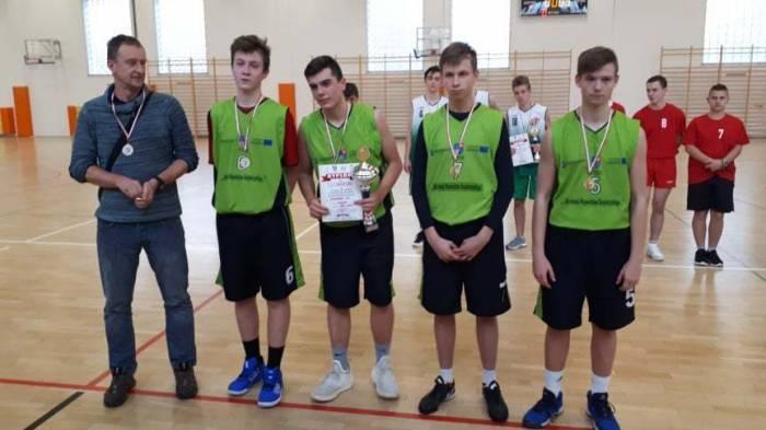 I LO mistrzem województwa w koszykówce 3x3