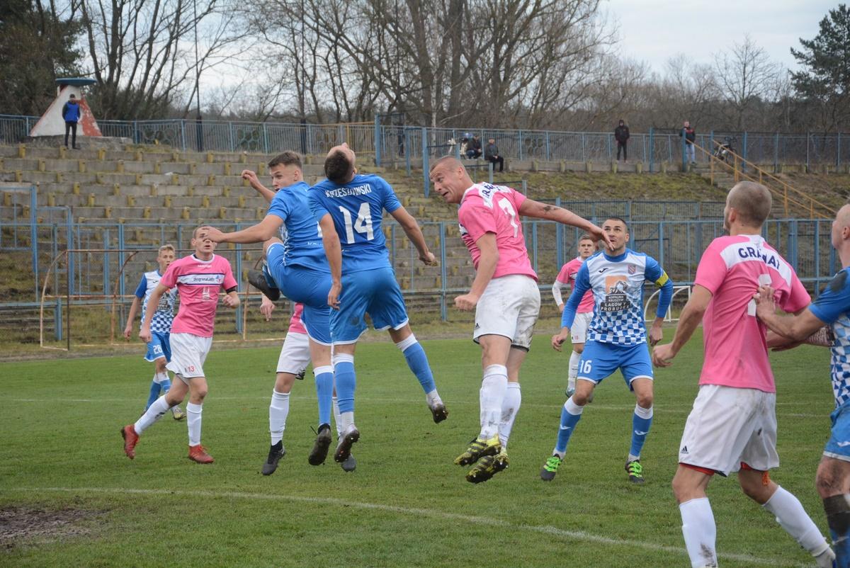Podział punktów na Rejowie, remis Granatu z liderem