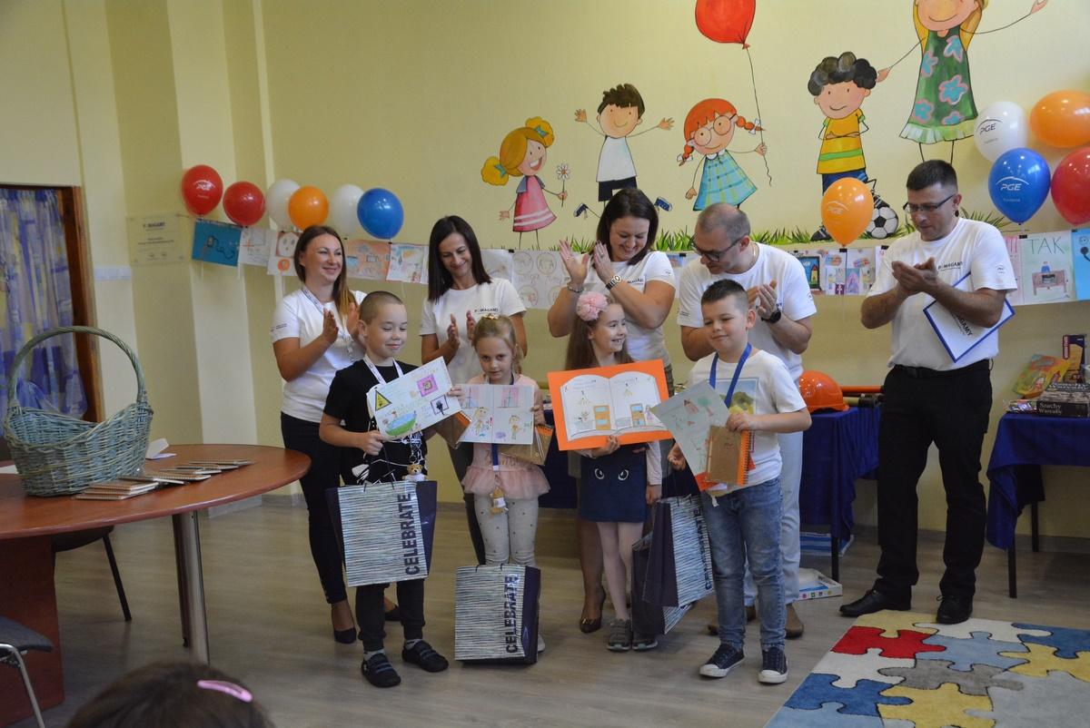 Wolontariusze PGE wyremontowali świetlicę szkolną