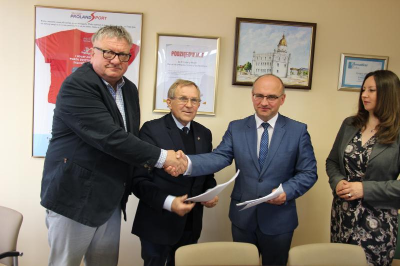 Na tę wiadomość mieszkańcy Suchedniowa czekali od dawna.