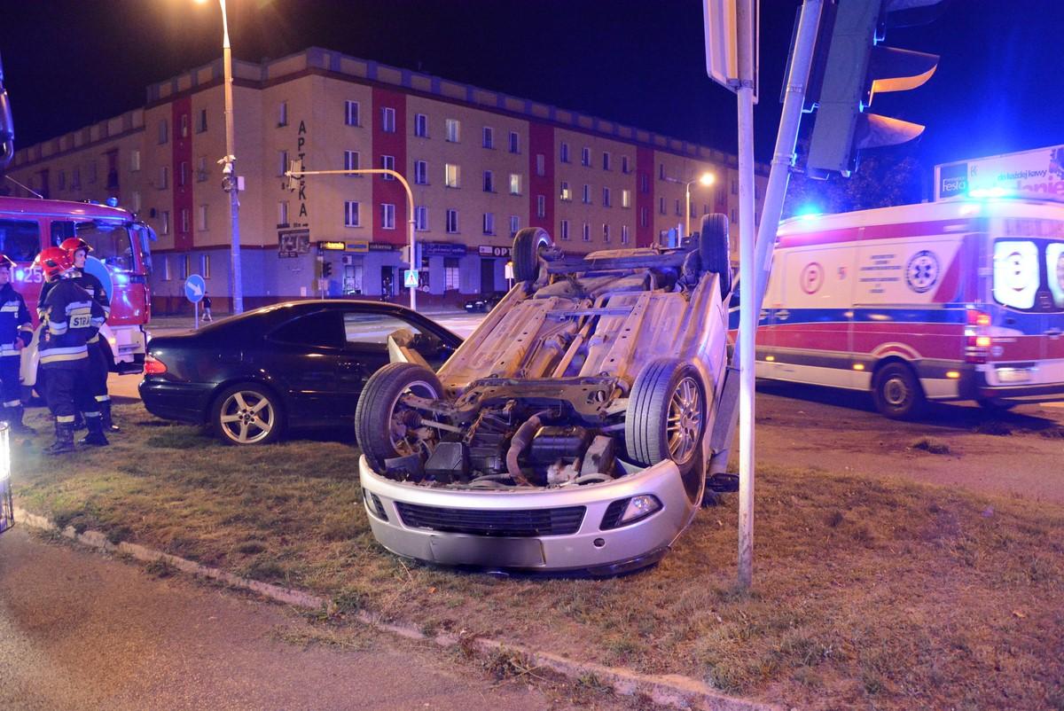Dachowanie na ul.Piłsudskiego w Skarżysku