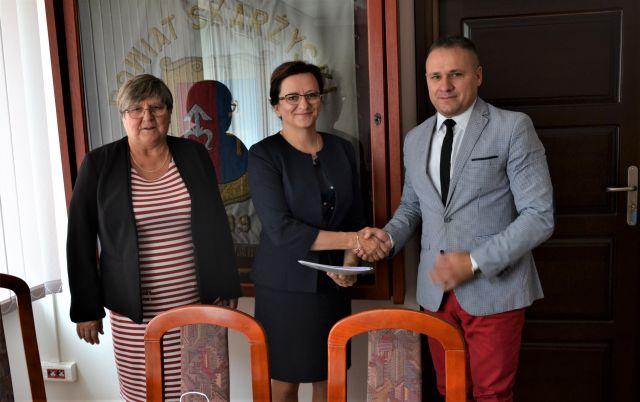 Umowy na dofinansowanie przebudowy dróg podpisane