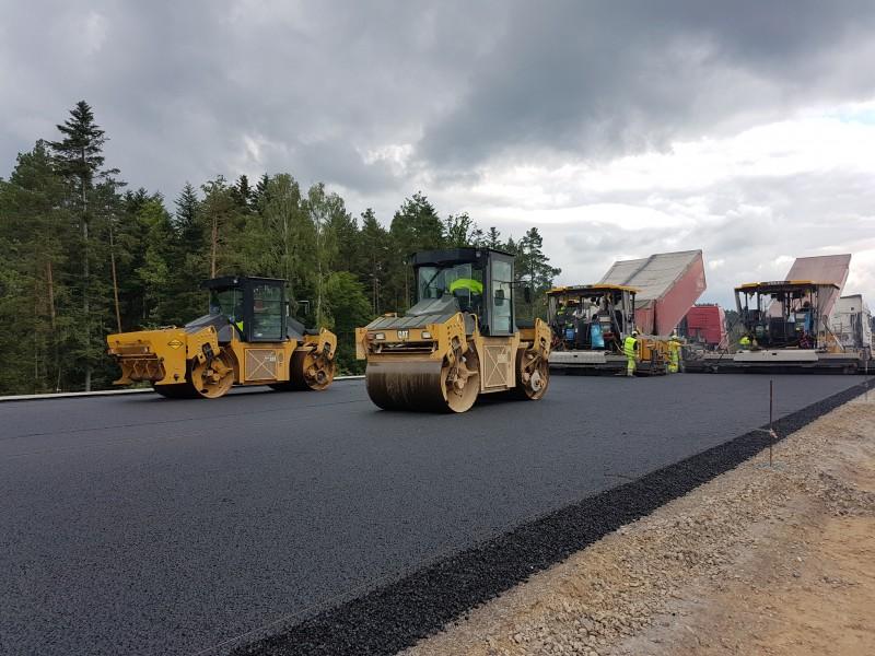 Zobacz jak postępują roboty na budowie skarżyskiego odcinka S7