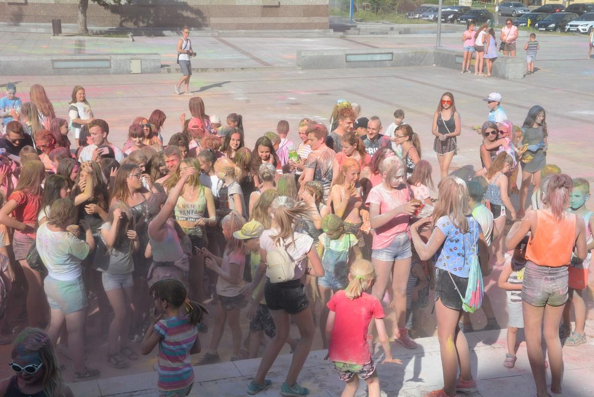 Festiwal Kolorów zobacz video