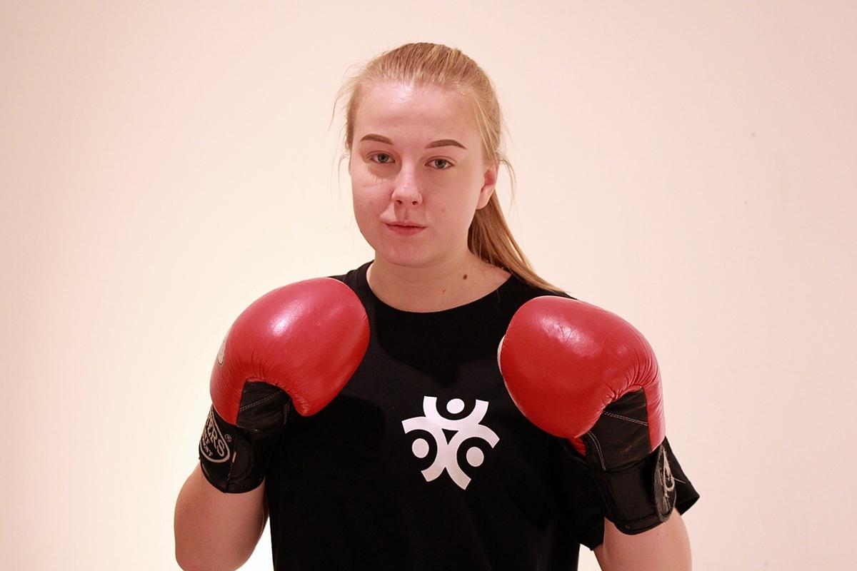 Wiktoria Krakowiak, pięściarka Skarżyskiego Klubu Bokserskiego, dostała powołanie do kadry Polski juniorek!