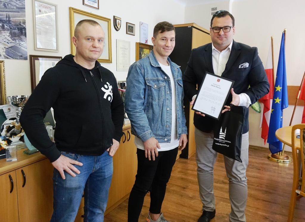 Pięściarz ze skarżyskiego klubu z gratulacjami od prezydenta
