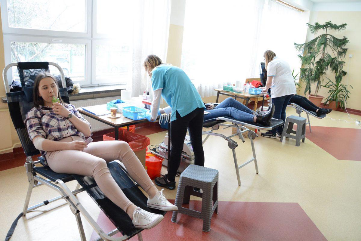 Młodzież oddała blisko 12 litrów krwi