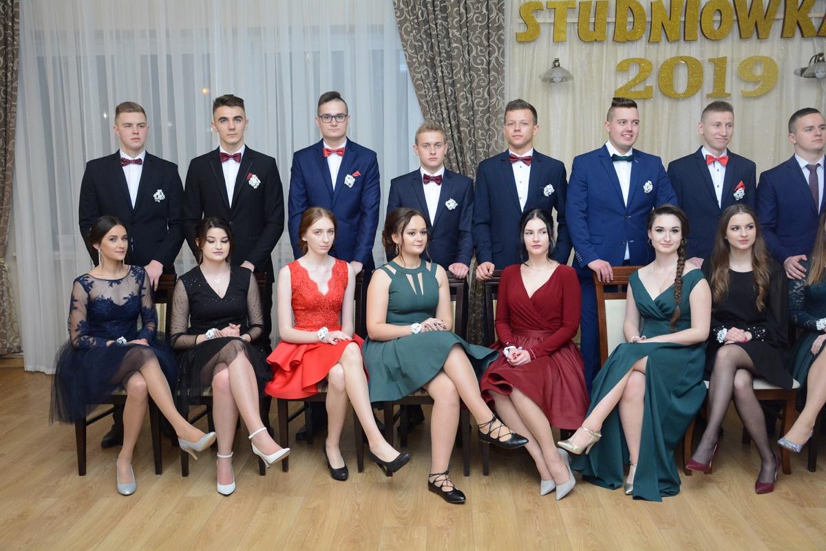 Studniówka Zespołu Szkół Technicznych [zdjęcia]
