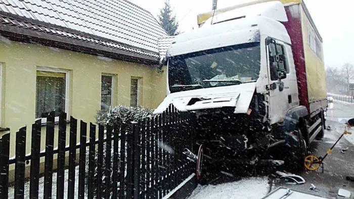 Groźny wypadek w Suchedniowie