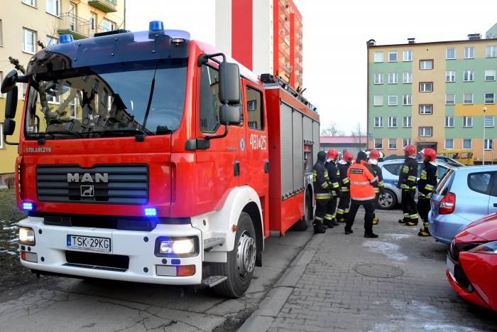 Pożar w piwnicy, ewakuowano 15 osób