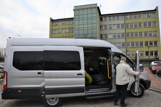Powiat zakupił nowy autobus