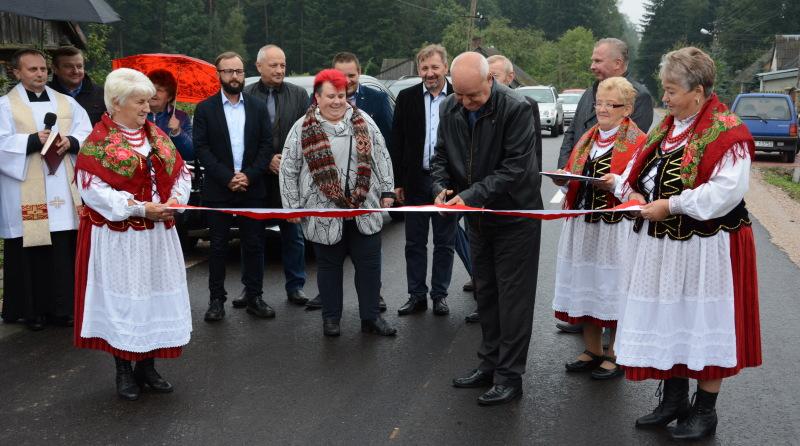 Mieszkańcy Rędocina wdzięczni powiatowi