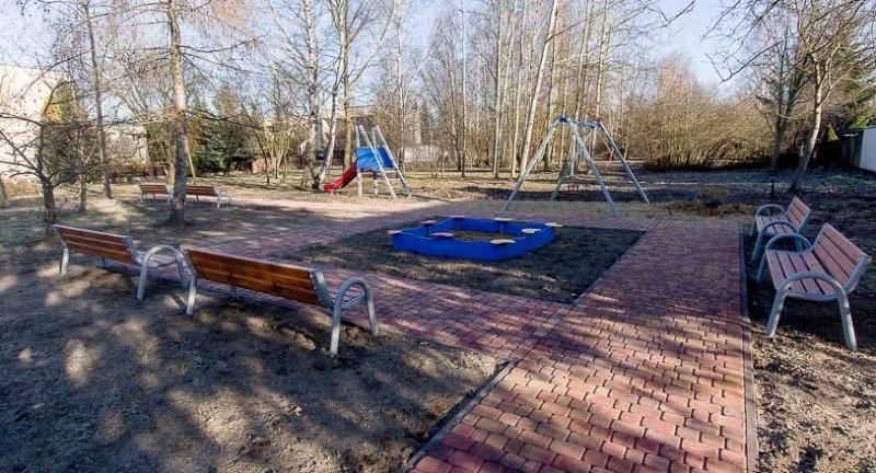 Acive Parki i place zabaw z opóźnieniem