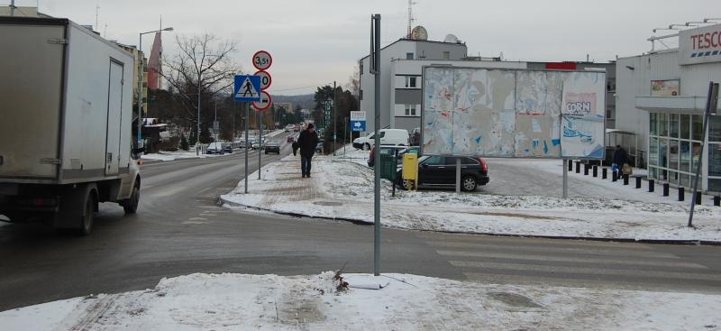 Droga niszczeje, konieczny nadzór