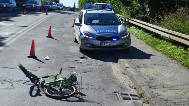 Rowerzysta potrącony na pasach