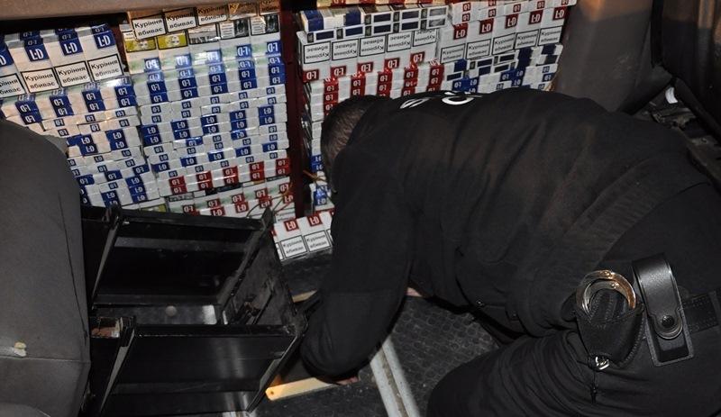 Ponad 4 tysiące nielegalnych paczek papierosów