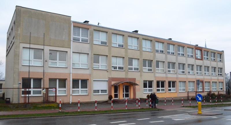 Budynek po Gimnazjum nr 2 sprzedany