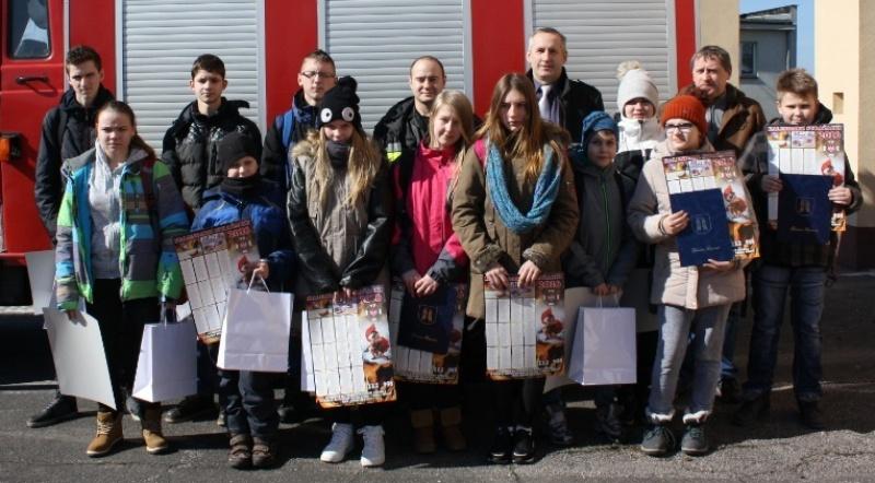 Wiedzę pożarniczą mają w jednym palcu