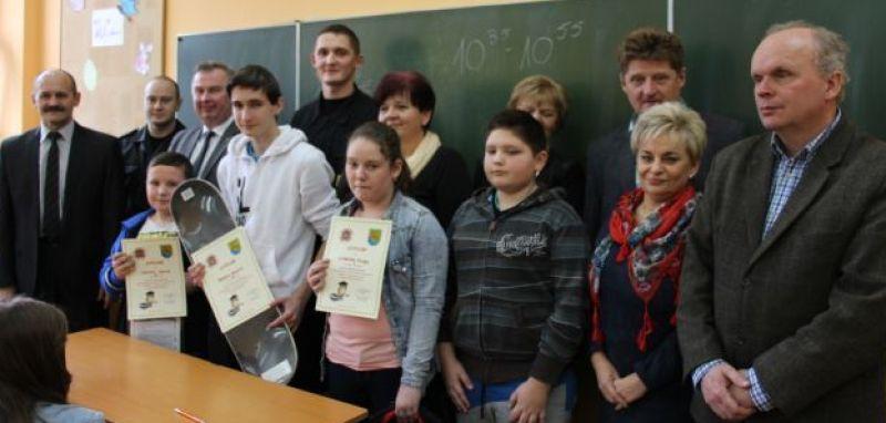 Młodzież zapobiega pożarom